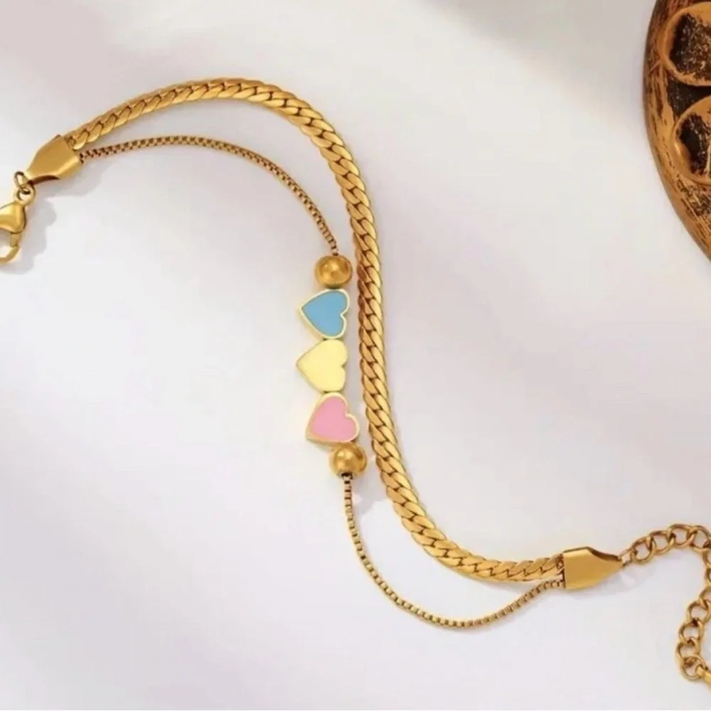 N/A gold heart